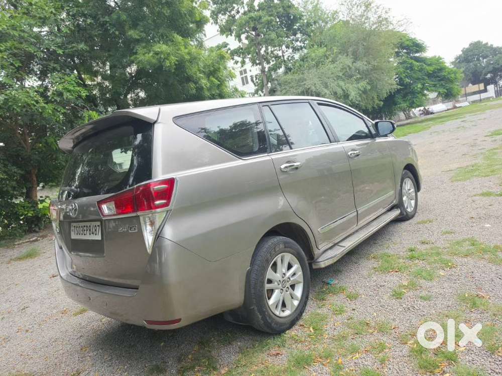Toyota Innova Crysta 2.4 G Mt 8s, 2017, Diesel