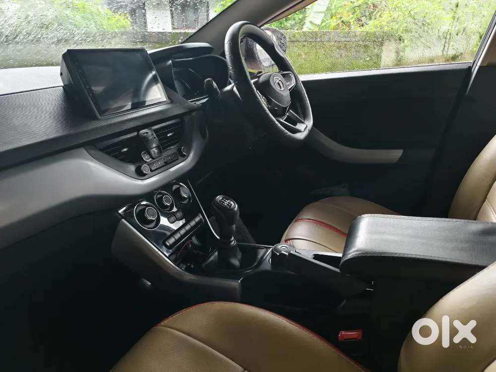 Tata Nexon Diesel 2020 December With Sunroof