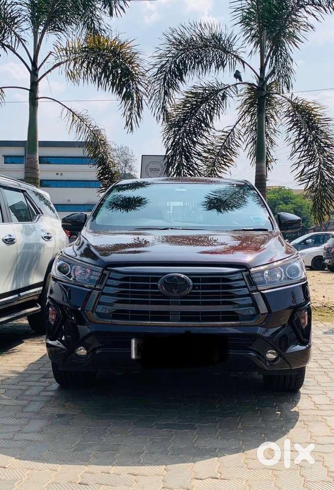 Toyota Innova Crysta Diesel 2016