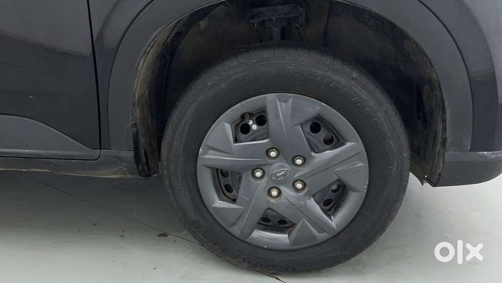 Hyundai Venue E 1.2 Petrol, 2024, Petrol