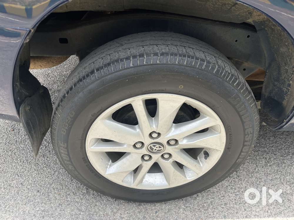 Toyota Innova 2.5 Gx 8 Seater Limited Edition, 2005, Diesel