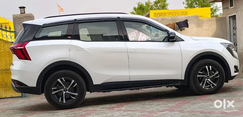 Mahindra Xuv700 Ax5 Diesel 7 Seater