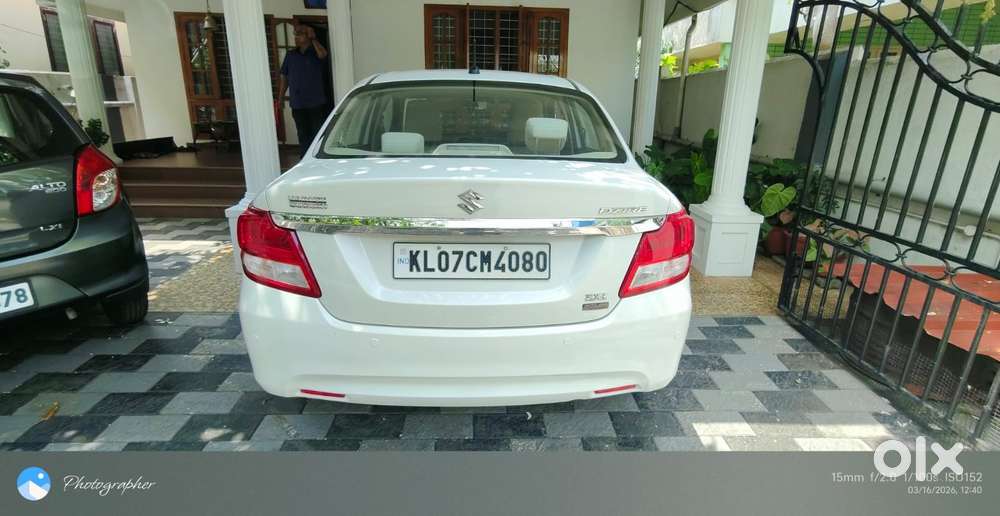 Maruti Suzuki Dzire 1.2 Zxi Amt, 2017, Petrol