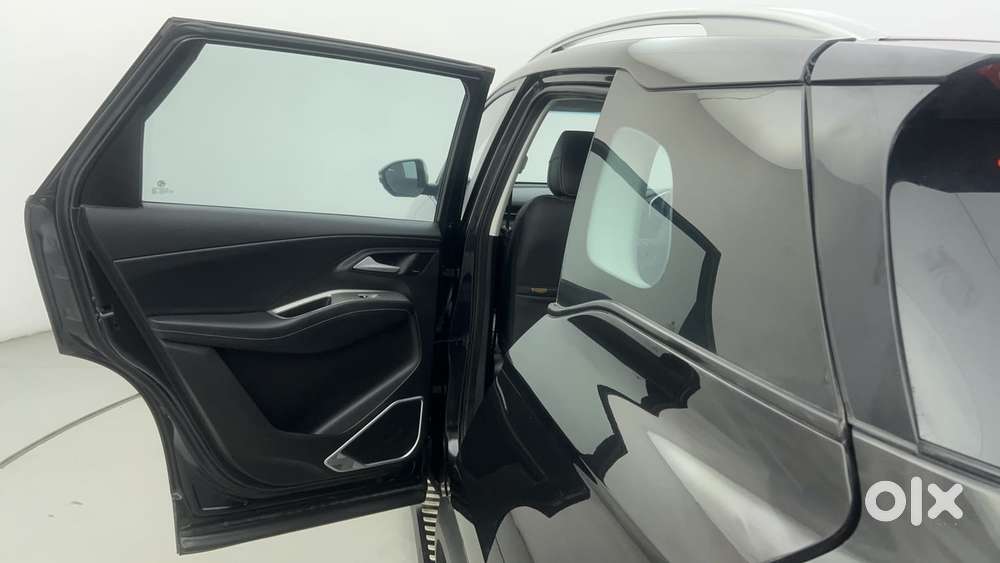 Mg Hector Plus 7 Select Pro 6mt, 2024, Petrol