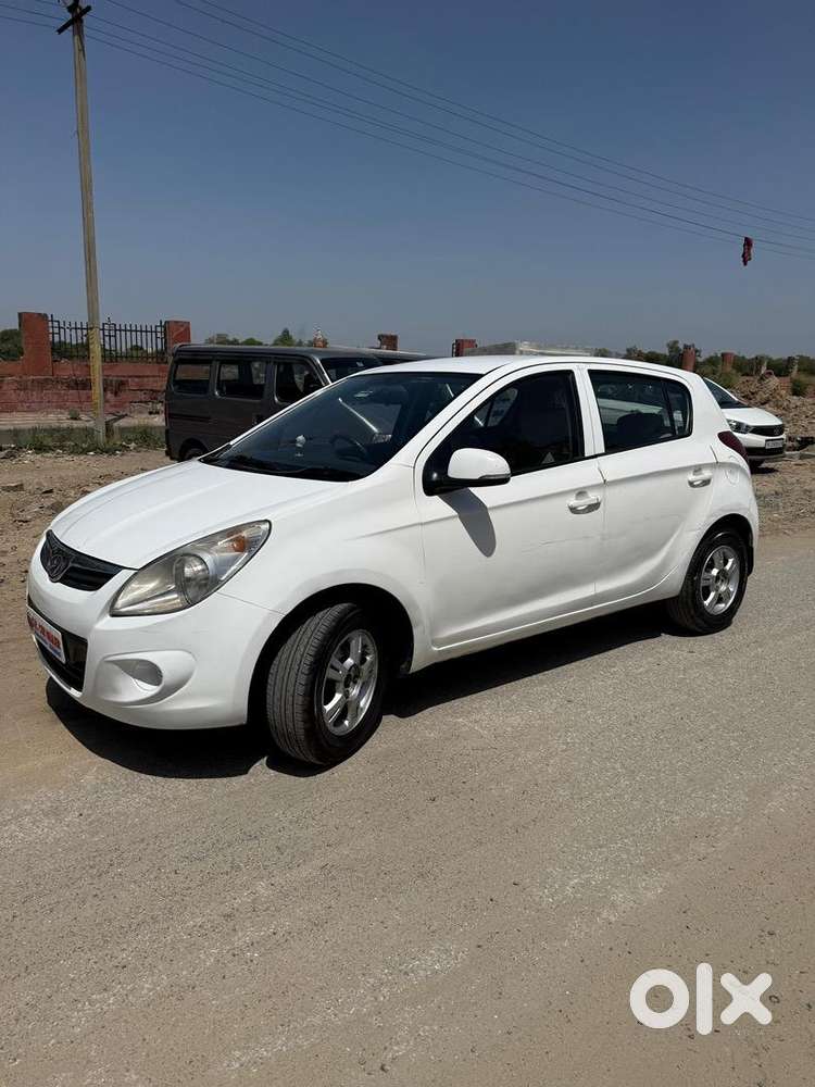 Hyundai I20 2011 Petrol 127000 Km Driven