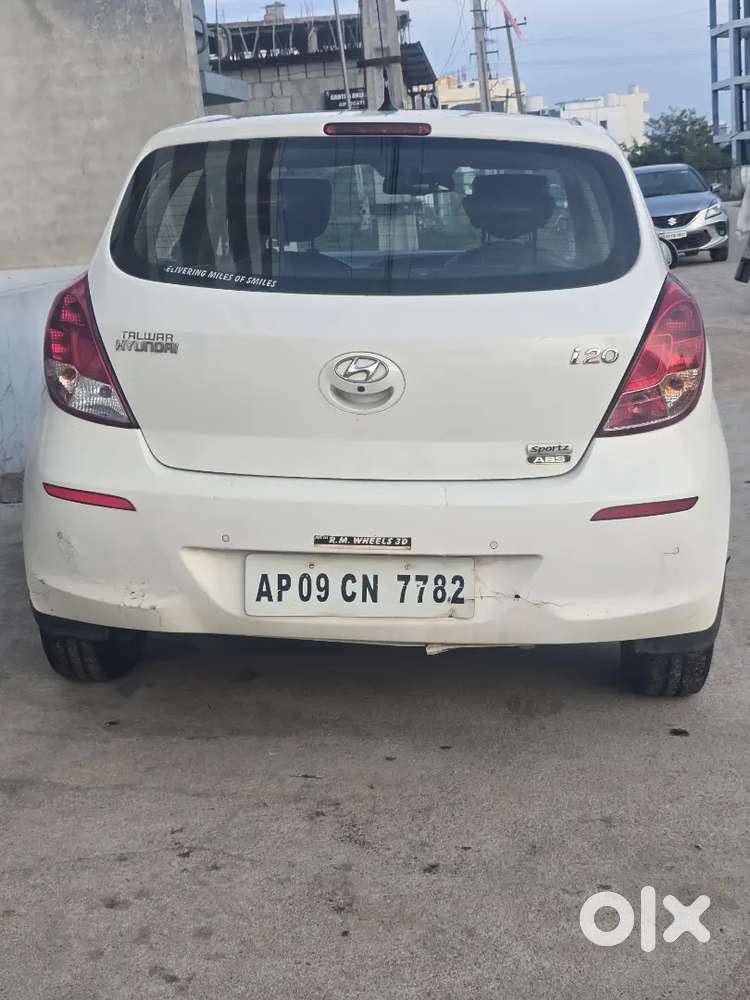 Hyundai I20 2012 Petrol 15 Km Driven