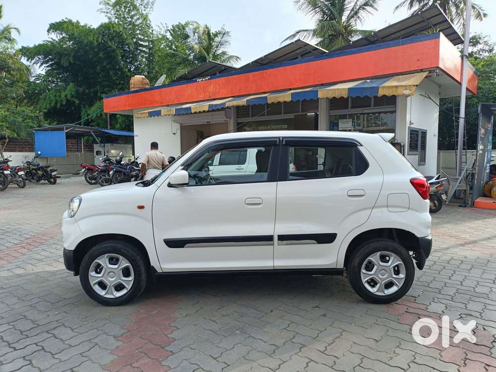 Maruti Suzuki S-presso Vxi Plus, 2022, Petrol
