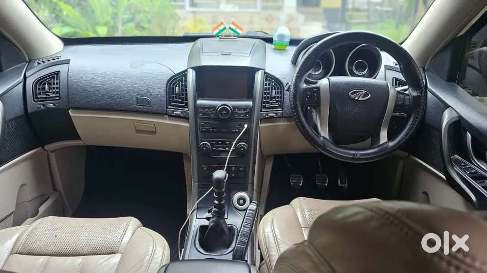 Mahindra Xuv500 2.2 2015 Year