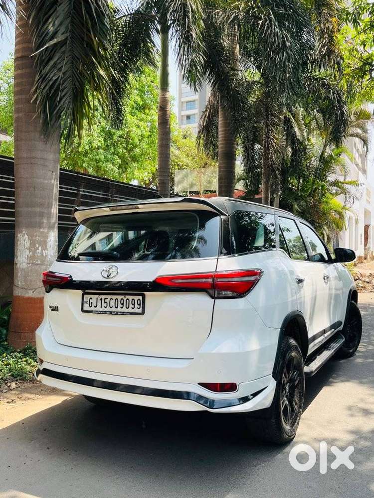 Toyota Fortuner Leader Edition (at), 2024, Diesel