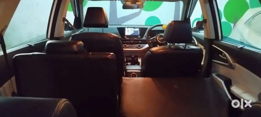 Kia Carens Premium 2023