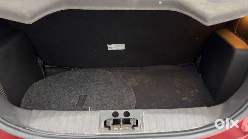 Ford Figo 2012-2015 Petrol Titanium, 2020, Petrol