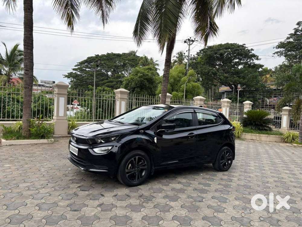 Tata Altroz Xza Petrol, 2023, Petrol
