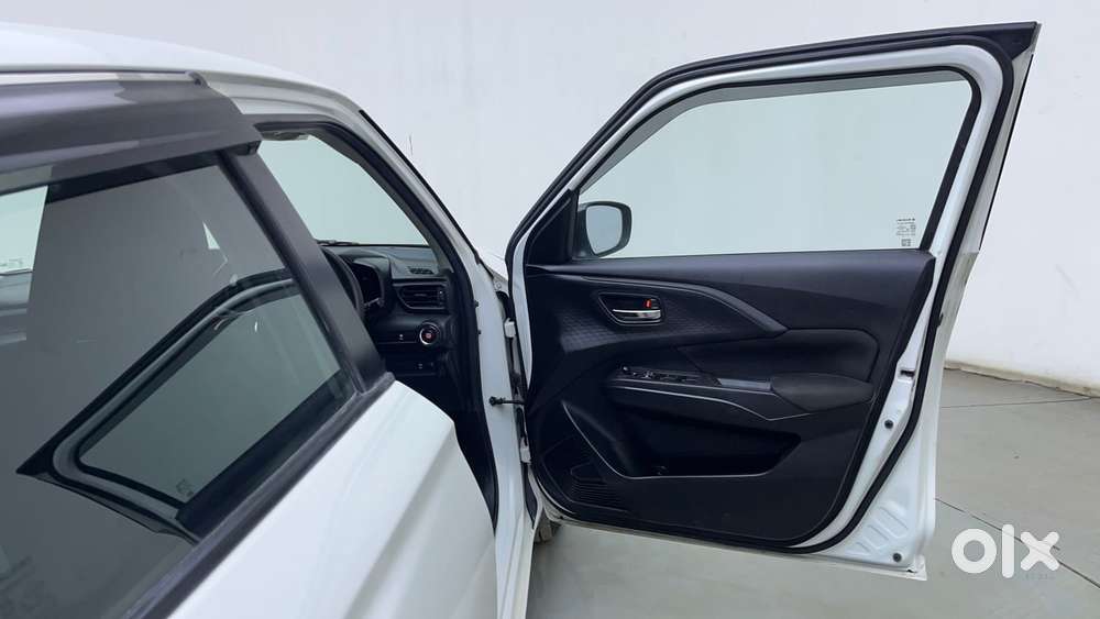 Maruti Suzuki Swift Amt Vxi, 2025, Petrol