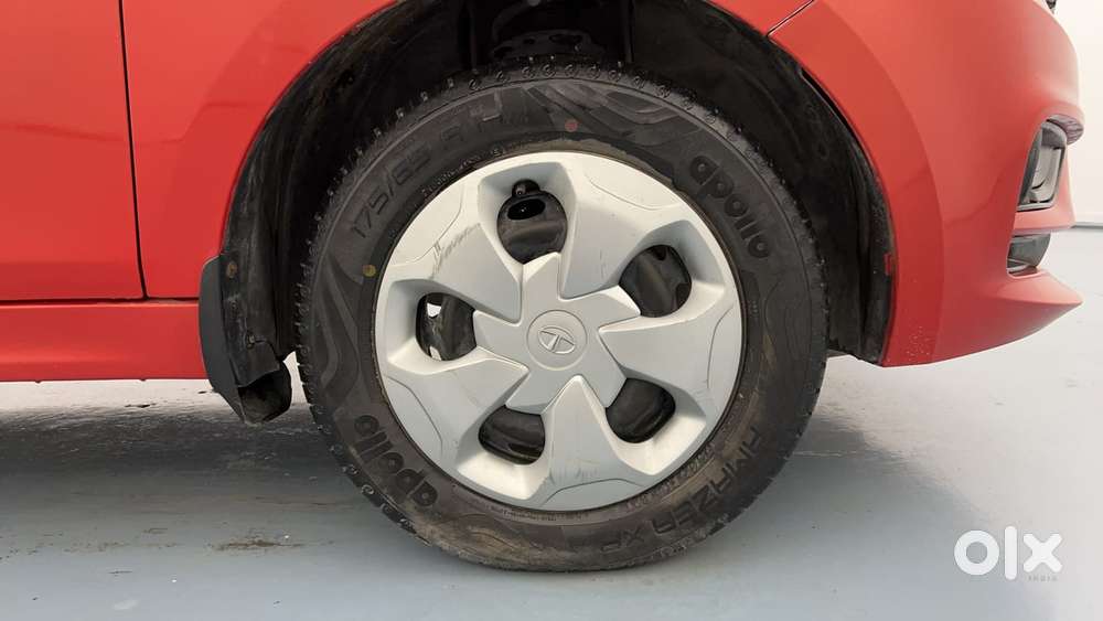 Tata Tiago 1.2 Revotron Xt Option, 2020, Petrol