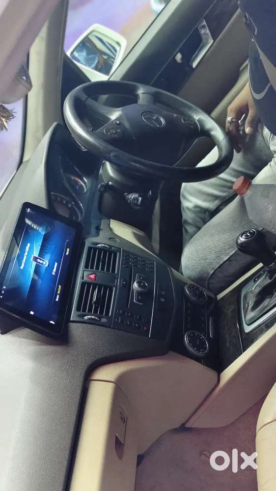 Mercedes-benz C-class 2011se 2032 Tak 6 Gari Hai Lena Ho To Sms Kare