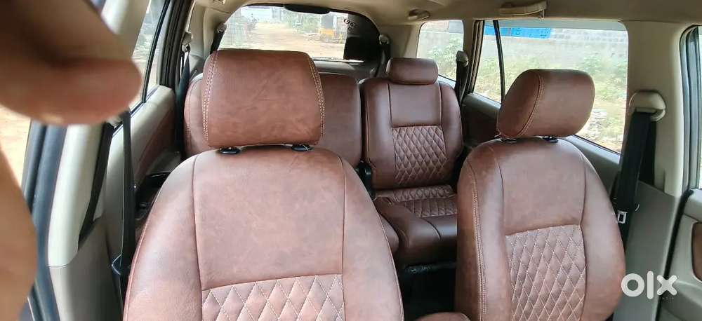 Innova 2.5 Vx 8 Str Less Used
