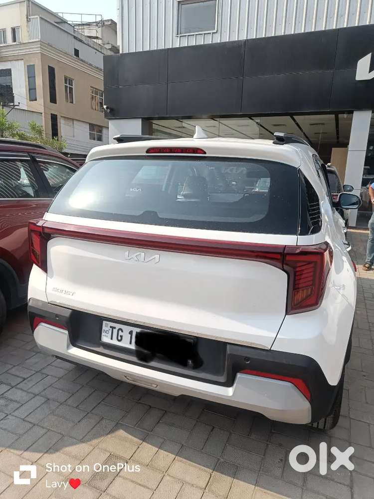 Kia Sonet 2024 Petrol Well Maintained