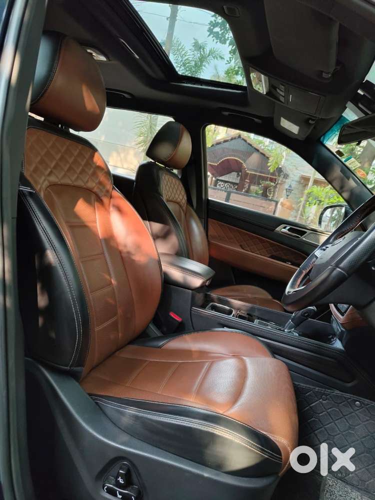 Mahindra Alturas G4 4x2 At, 2022, Diesel