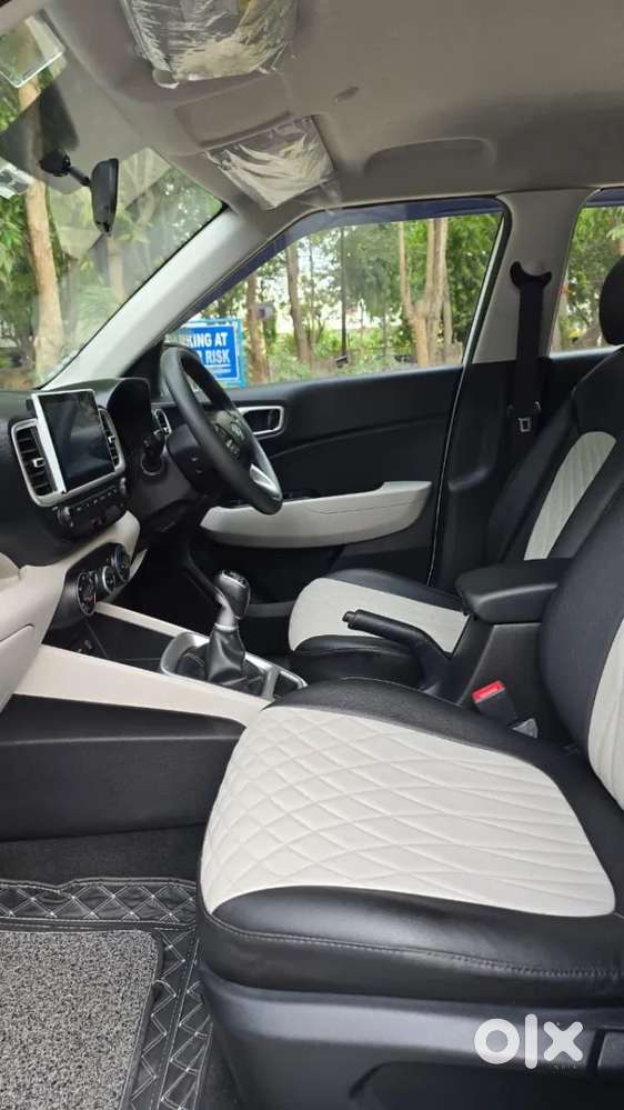 Hyundai Venue 1.0 S (o) Turbo Imt, 2023, Petrol