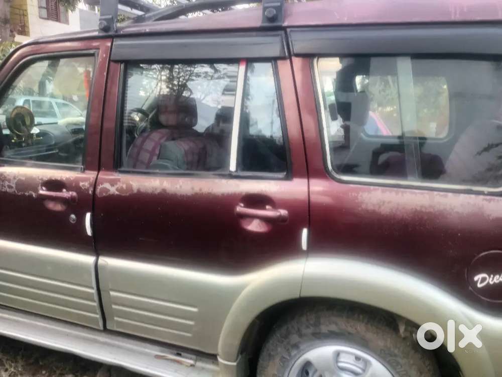 Mahindra Scorpio Classic 2004 Diesel 80000 Km Driven