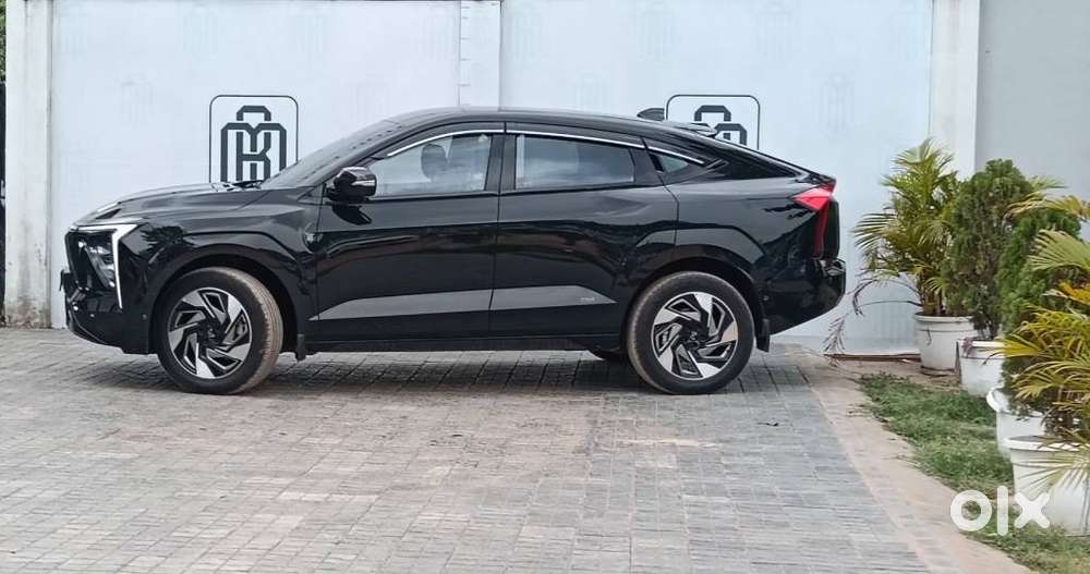 Mahindra Xev 9e Pack Three (top Model), 2025, Electric