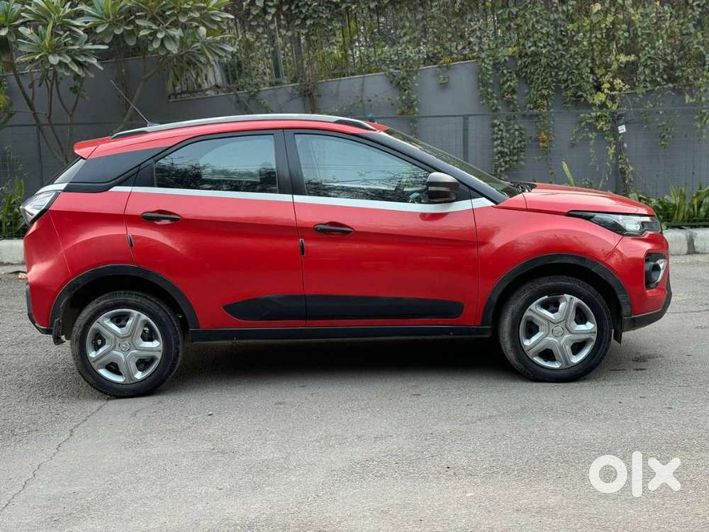 Tata Nexon 1.5 Revotorq Xm (s), 2021, Petrol
