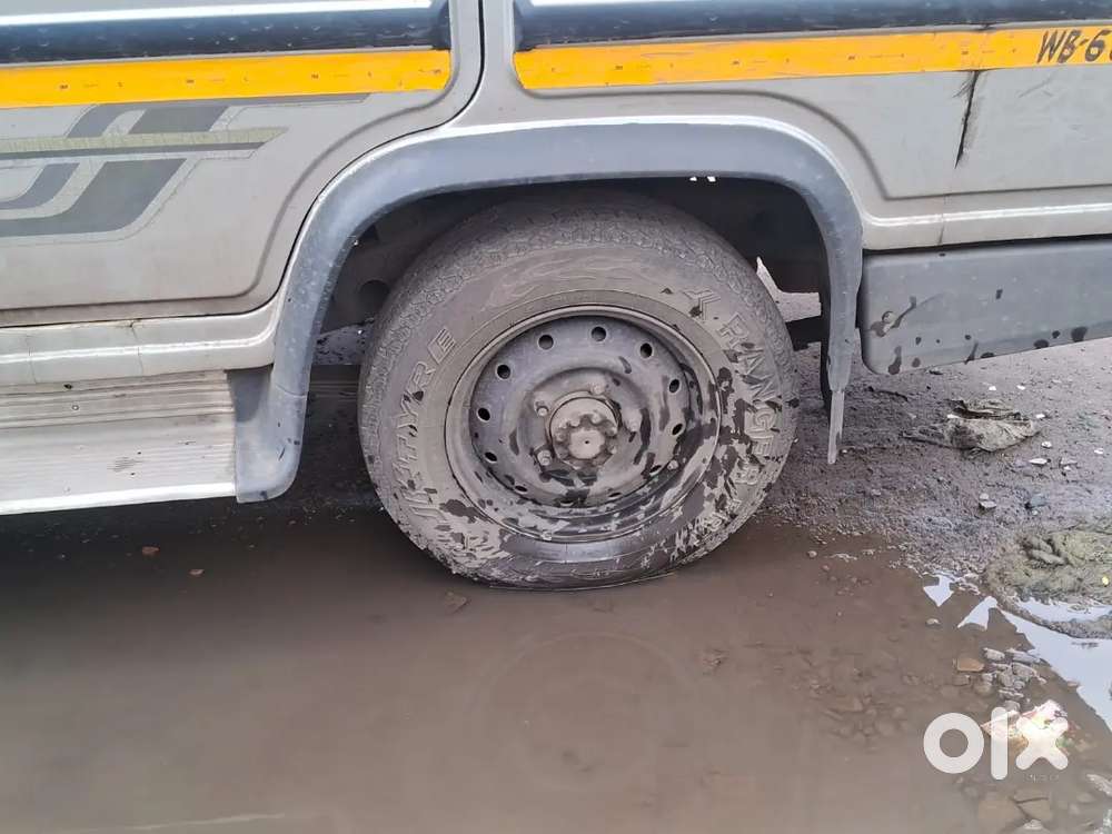 Mahindra Bolero 2013 Silver Diesel Manual