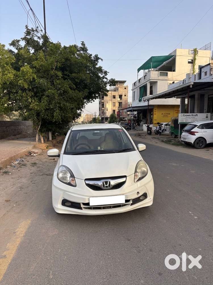 Honda Brio Petrol 2013