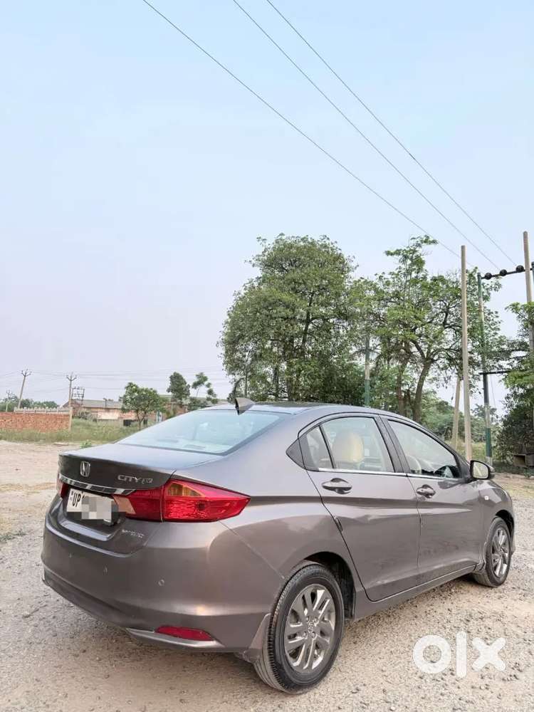 Honda City At 2015