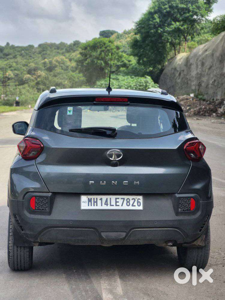 Tata Punch 1.2 Revotron Creative Dual Tone, 2024, Petrol