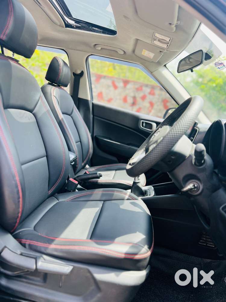Hyundai Venue S Turbo Dct, 2020, Petrol