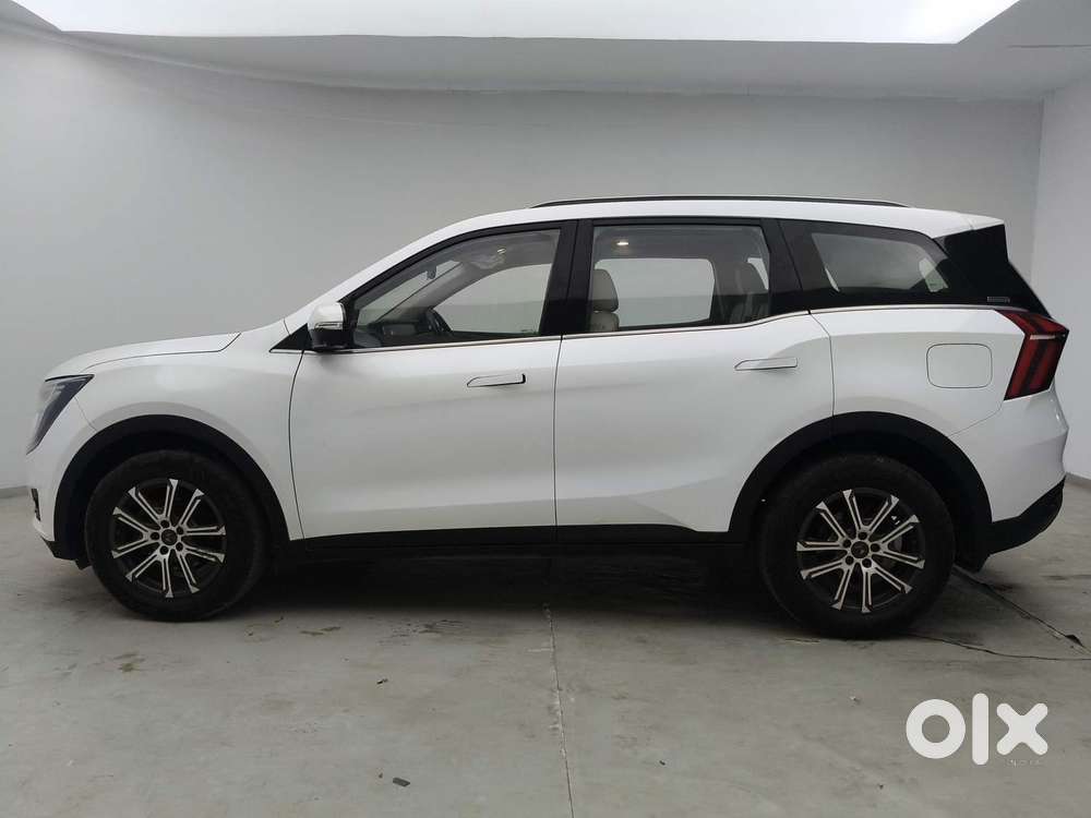 Mahindra Xuv700 2.0 Ax 7 Petrol At Luxury Pack Str, 2023, Petrol