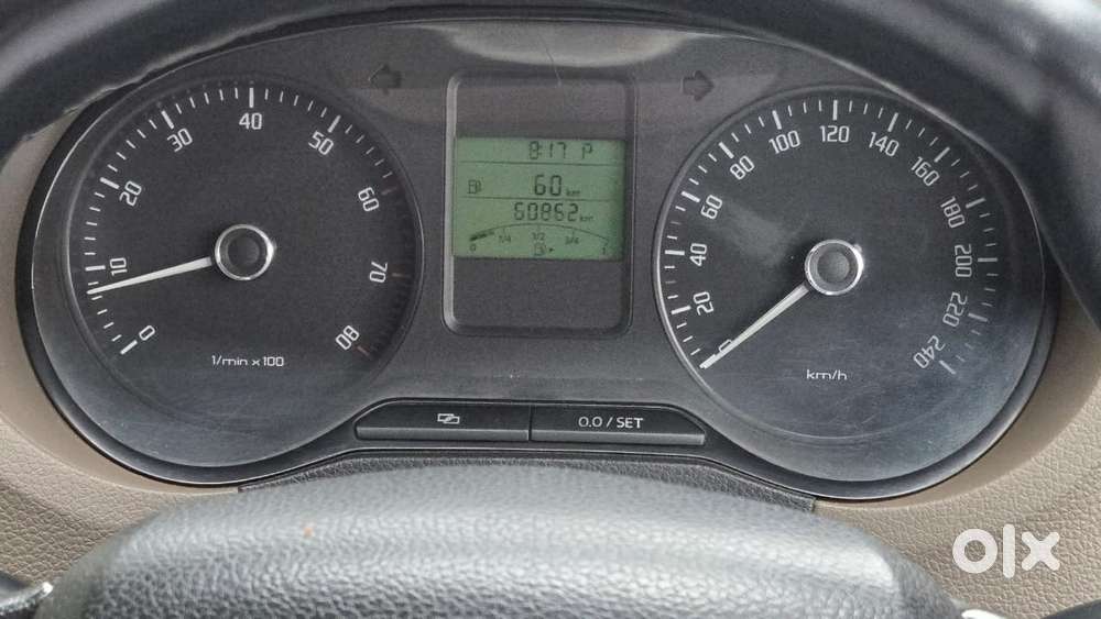 Skoda Rapid 2013-2016 1.6 Mpi At Elegance, 2013, Petrol