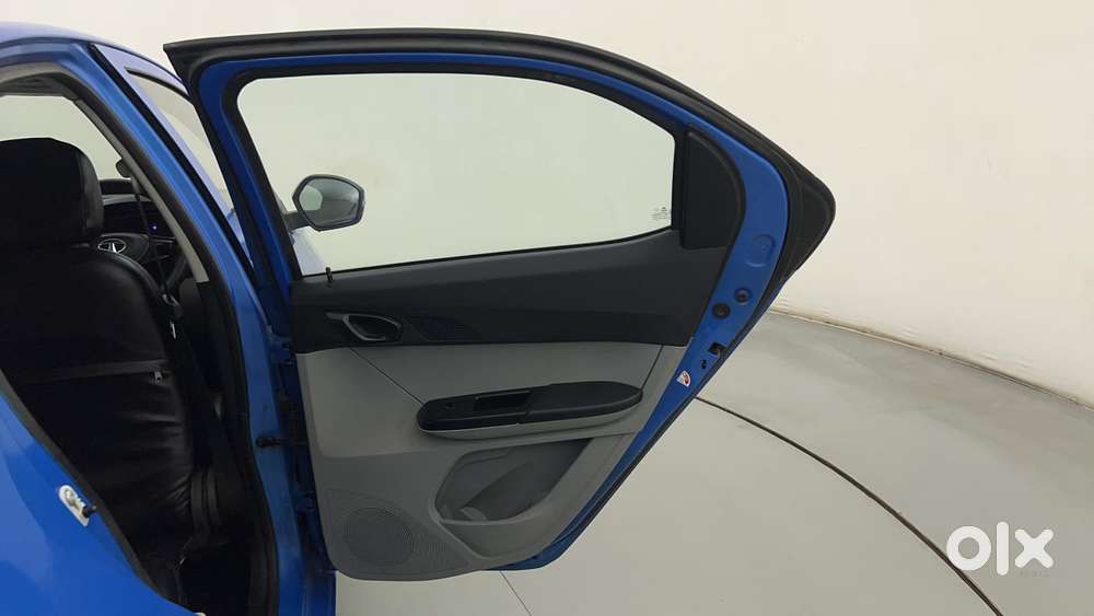 Tata Tiago 1.2 Revotron Xt Option, 2020, Petrol