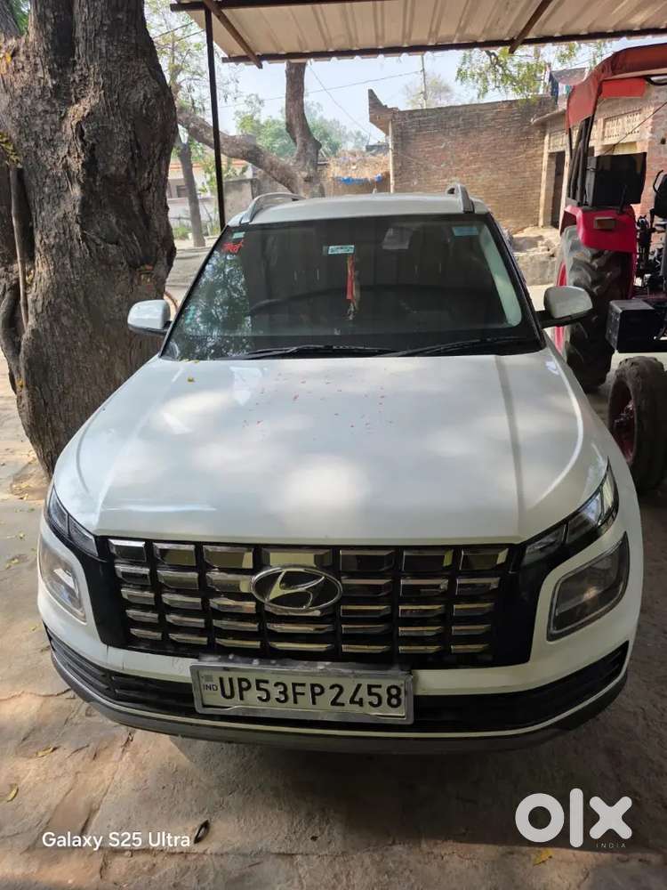 Hyundai Venue 2025 Petrol Good Condition
