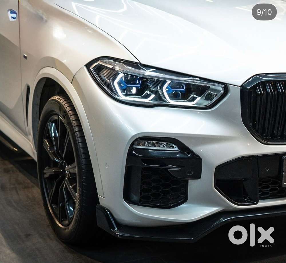 Porsche Macan 2021 /bmw X5 2021 M40i Petrol