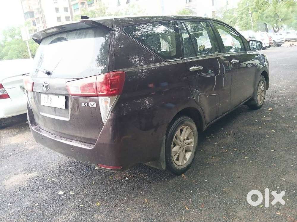 Toyota Innova Crysta 2.4 V, 2016, Diesel