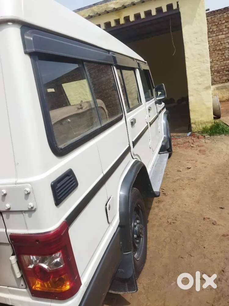 Bolero 2.5 Xl 2013 , 9 Seater, 1,30000 Km Driven With Ac