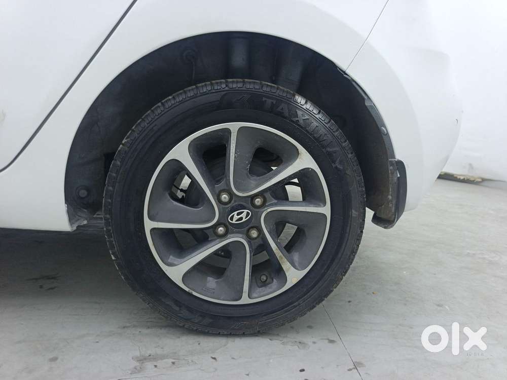 Hyundai Grand I10 [2017-2020] 1.2 Kappa Vtvt Sportz At, 2018, Petrol