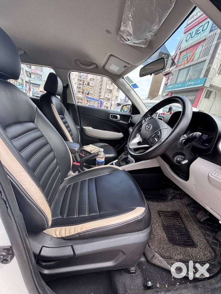 Hyundai Venue S 1.2 Petrol, 2023, Petrol