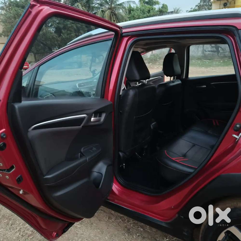 Honda Wr-v Vx Petrol – 2022 – Radiant Red Metallic – Top Model
