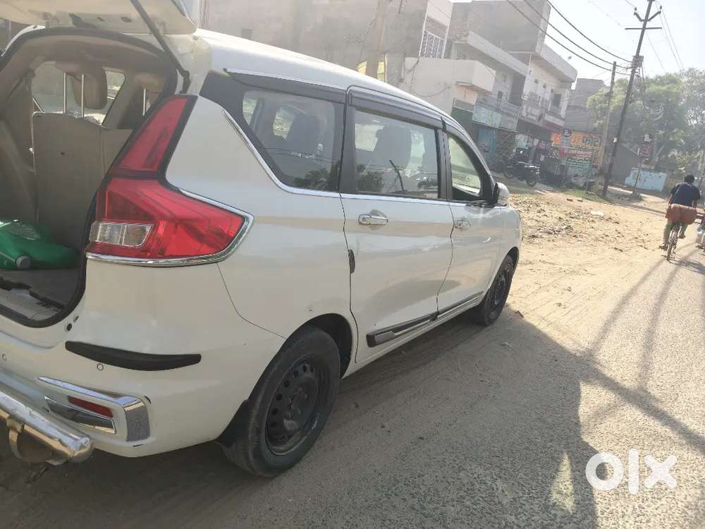 Maruti Suzuki Ertiga 2024 Petrol 70000 Km Driven