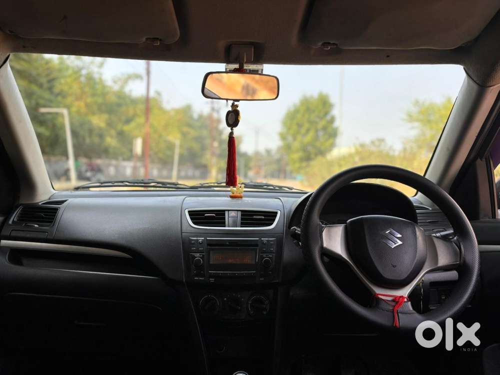 Maruti Suzuki Swift Vxi Optional, 2016, Petrol