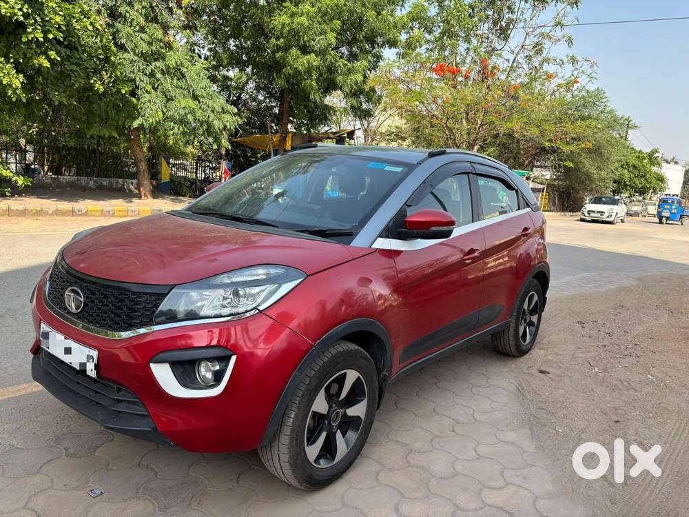 Tata Nexon 1.2 Revotron Xza Plus Dualtone, 2018, Petrol