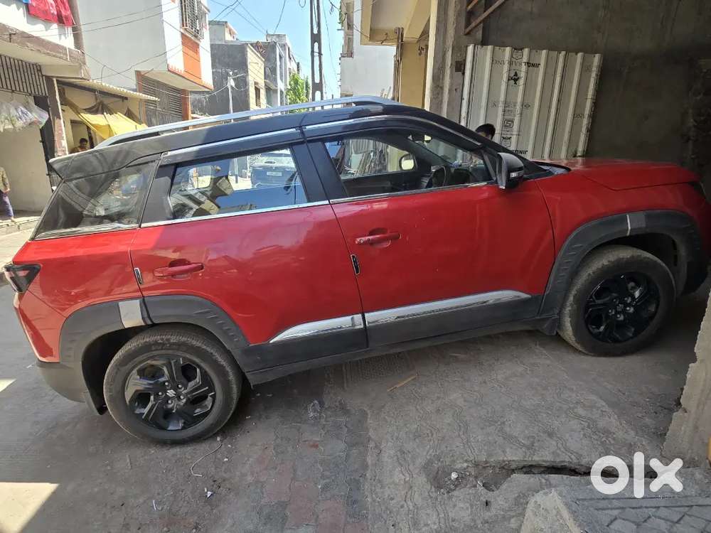 Maruti Suzuki Brezza 2025 Cng & Hybrids 1320 Km Driven