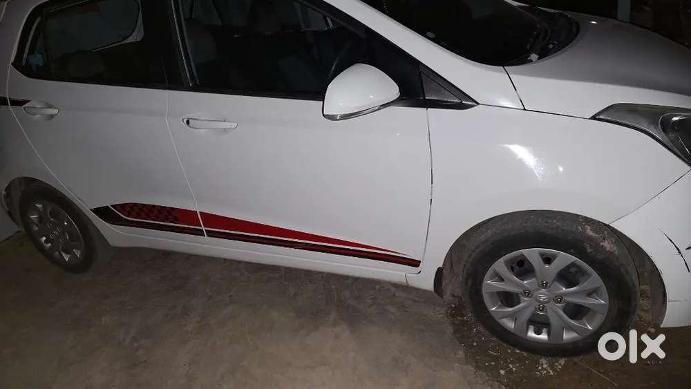 Hyundai Grand I10 2016 Petrol 19390 Km Driven