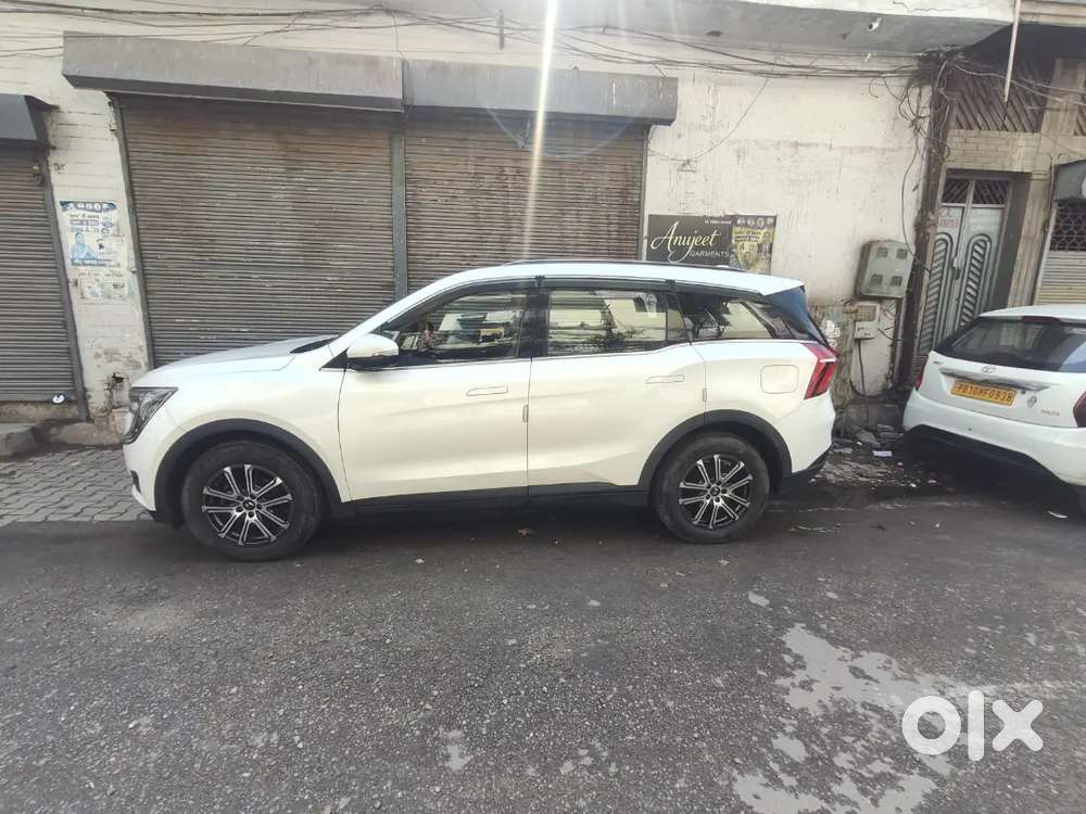 Mahindra Xuv700 Ax7 2021