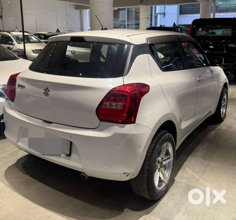 Maruti Suzuki Swift Vxi + Manual, 2021, Petrol