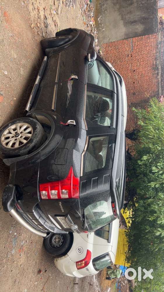 Mahindra Xuv500 W8 2015