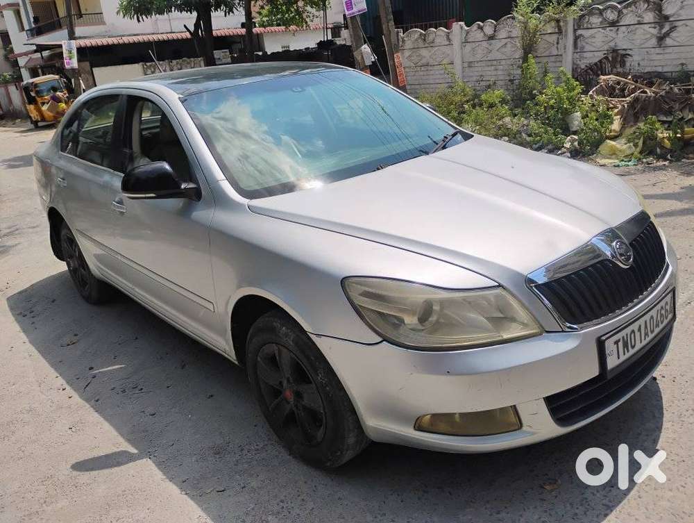 Skoda Laura 1.8 Tsi Ambiente, 2011, Petrol